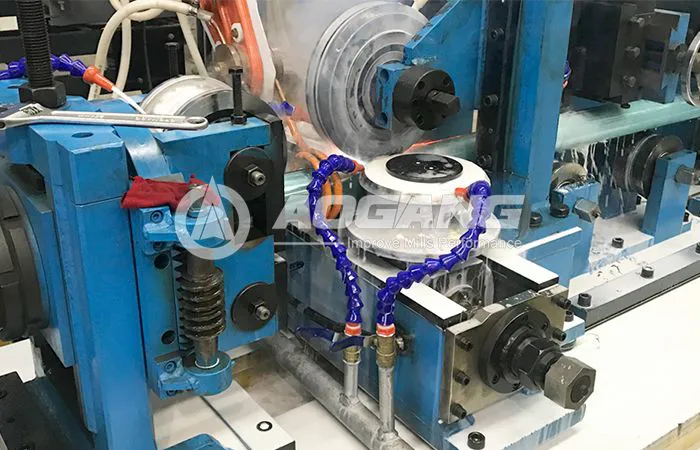 Máquina de soldadura por alta frecuencia