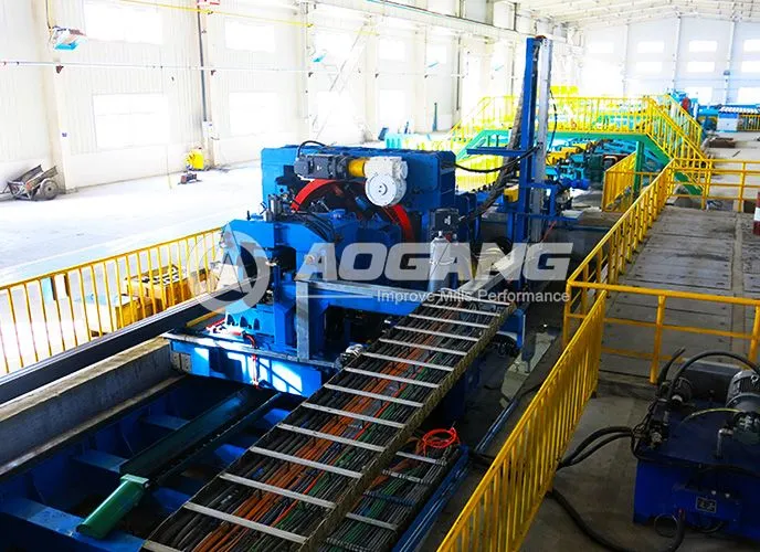 Sierra volante para molino de tubos cortando tuberías de acero